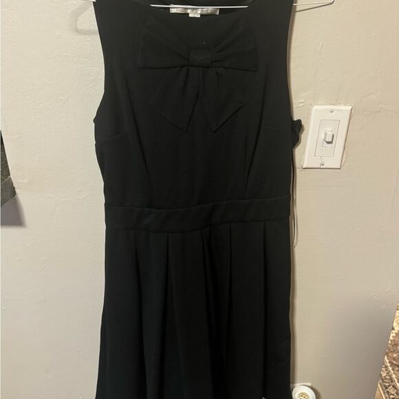 LC Lauren Conrad Black Sleeveless A-Line Mini Dress - Picture 1 of 1